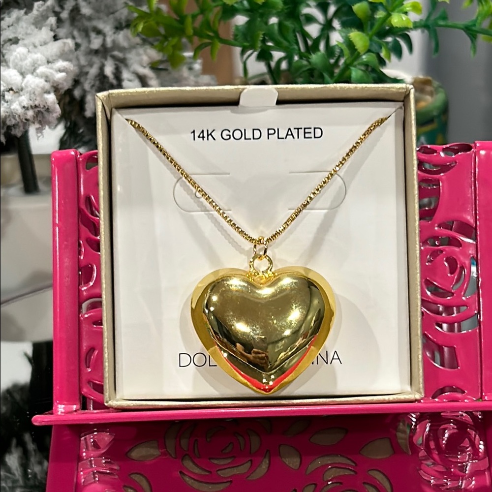 14k Gold Plated Heart Pendant Necklace by Dolce Giavonna NIB.